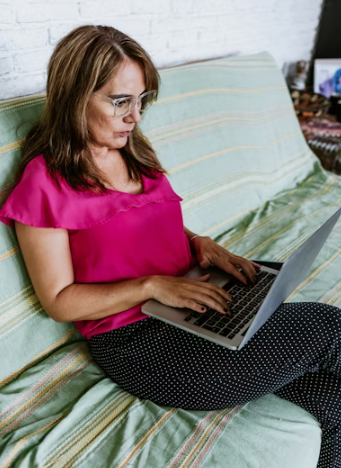 Strategi Live Commerce Efektif untuk Meningkatkan Penjualan Online